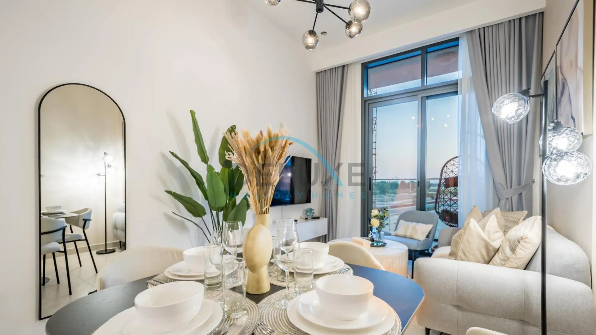 Contemporary 2Br In Azizi Park Avenue, Nad Al Sheba By Deluxe Holiday Homes Dubai 0*,  United Arab Emirates