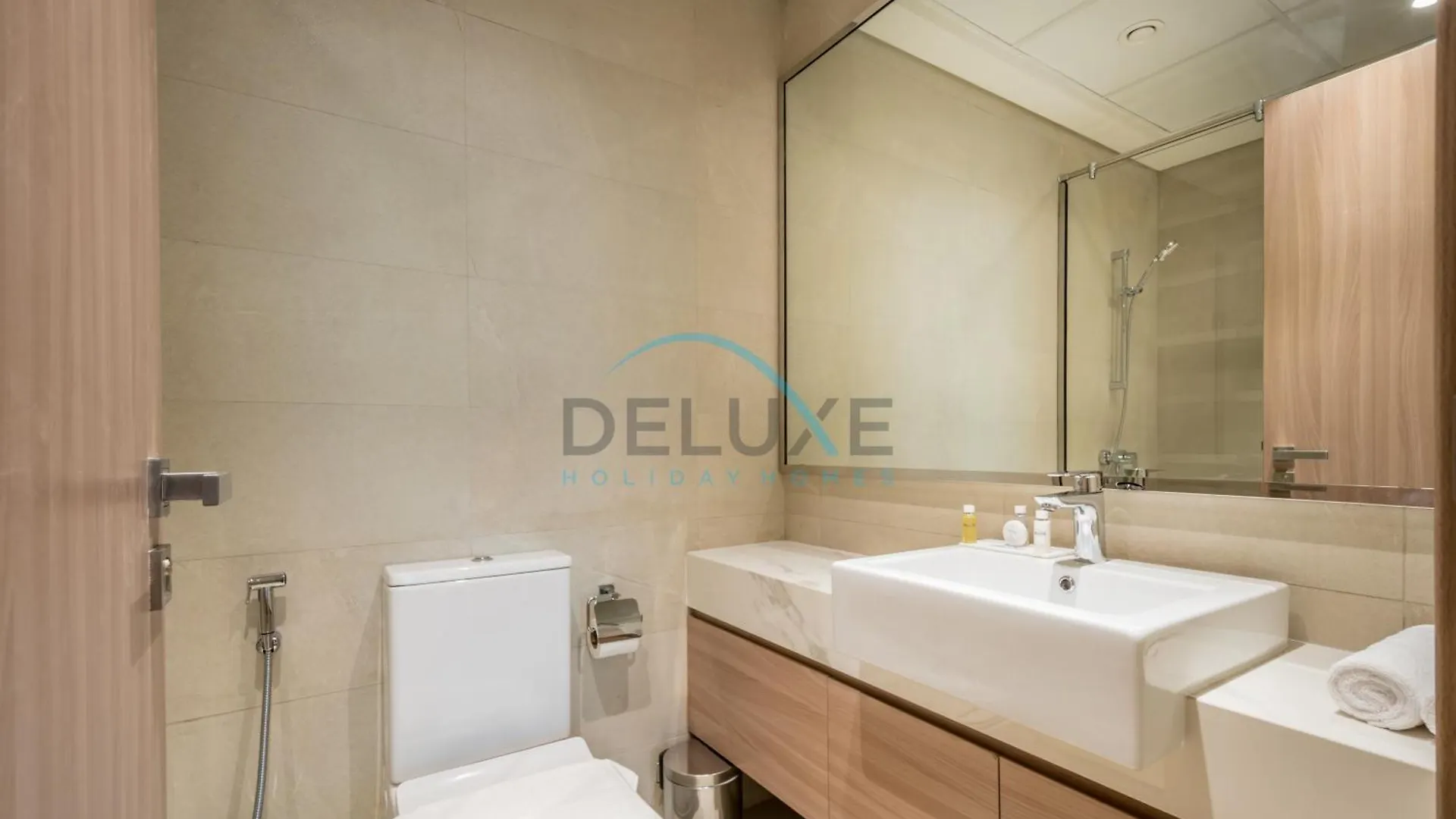Contemporary 2Br In Azizi Park Avenue, Nad Al Sheba By Deluxe Holiday Homes Dubai